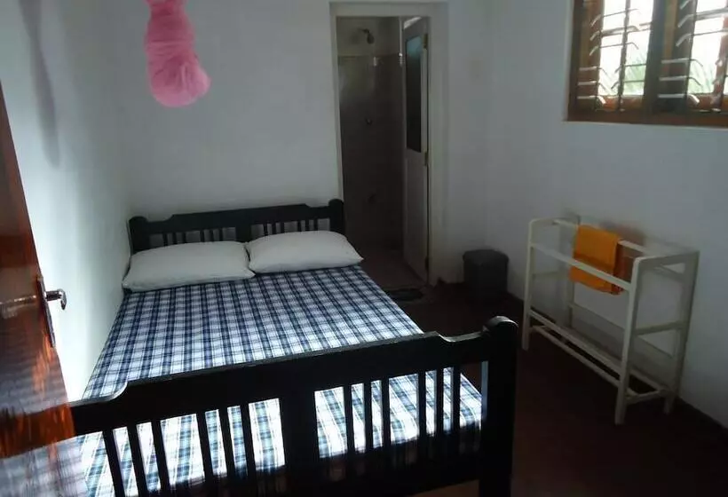 Majatalo Nishan Surf Inn