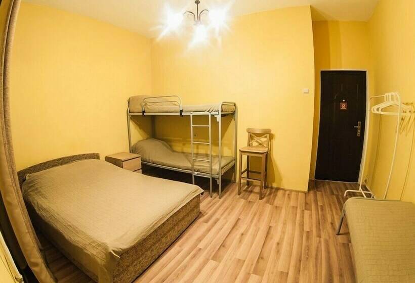 بنسيون Old Flat Guest House On Ligovskiy