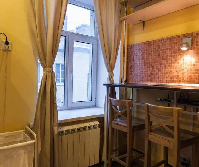 بنسيون Old Flat Guest House On Ligovskiy