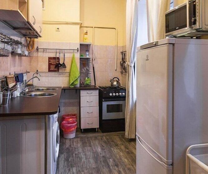 بنسيون Old Flat Guest House On Ligovskiy