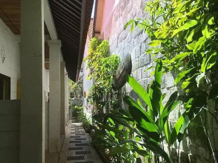 ペンション Padang  Padang Breeze