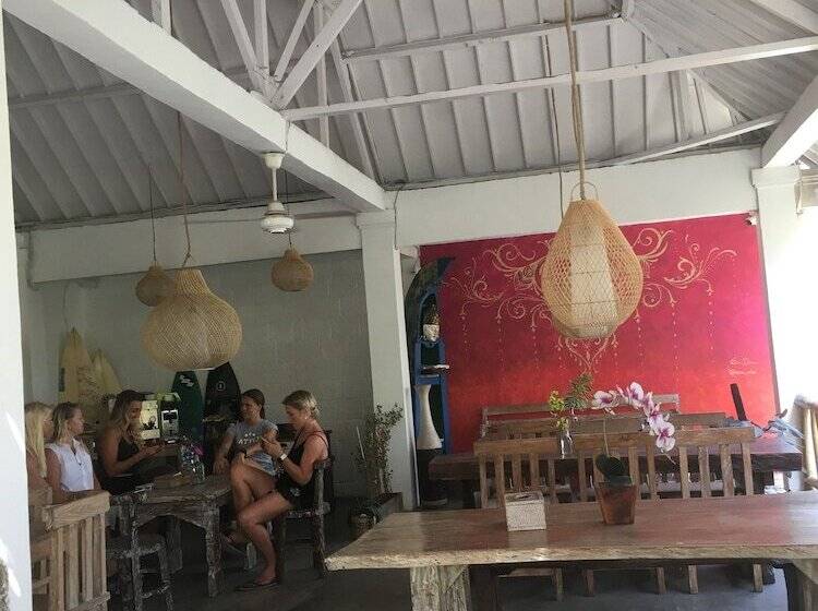 ペンション Padang  Padang Breeze