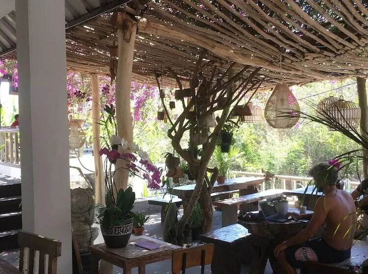 ペンション Padang  Padang Breeze