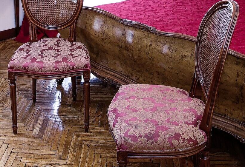 پانسیون Well Come   Santa Lucia