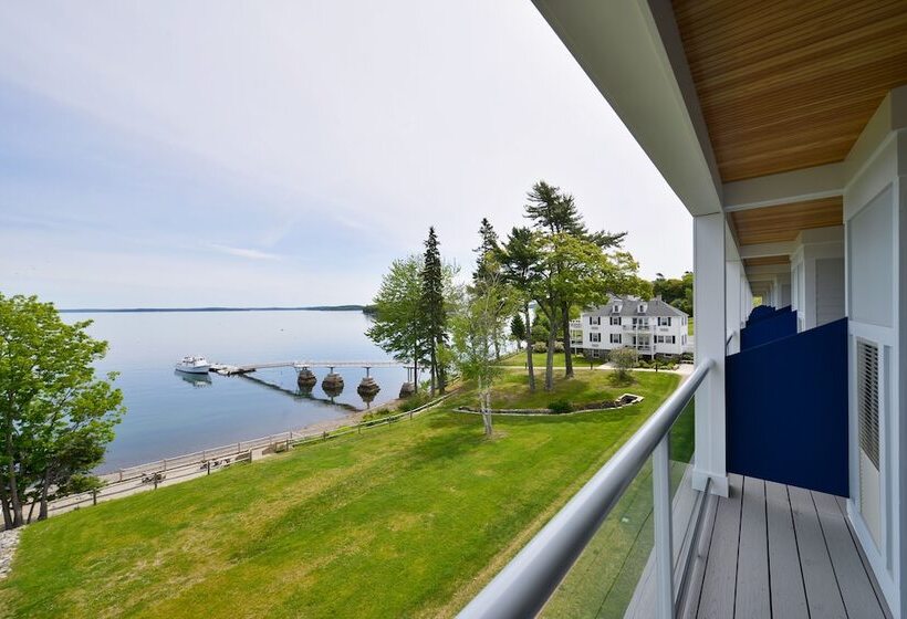 Atlantic Oceanside Hotel & Conference Center