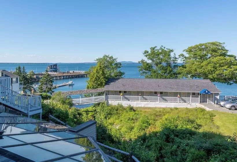 Atlantic Oceanside Hotel & Conference Center