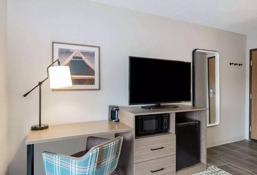 Hotelli Americinn By Wyndham Duluth South Proctor Black Woods Event Ctr