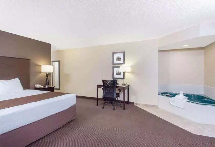 فندق Americinn By Wyndham Rhinelander