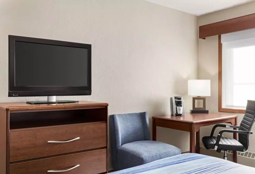 Hotelli Americinn By Wyndham Roseau