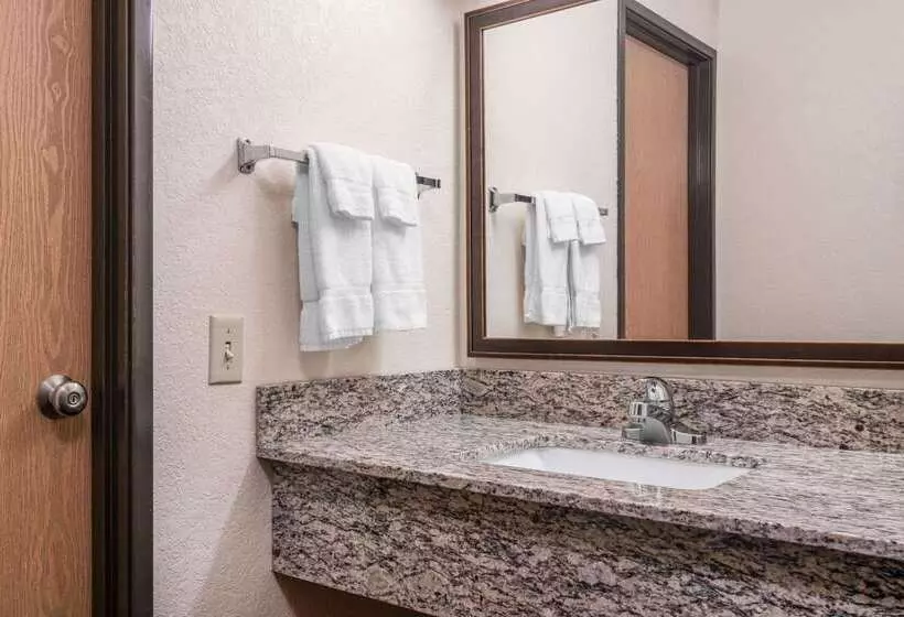 هتل Americinn By Wyndham Worthington