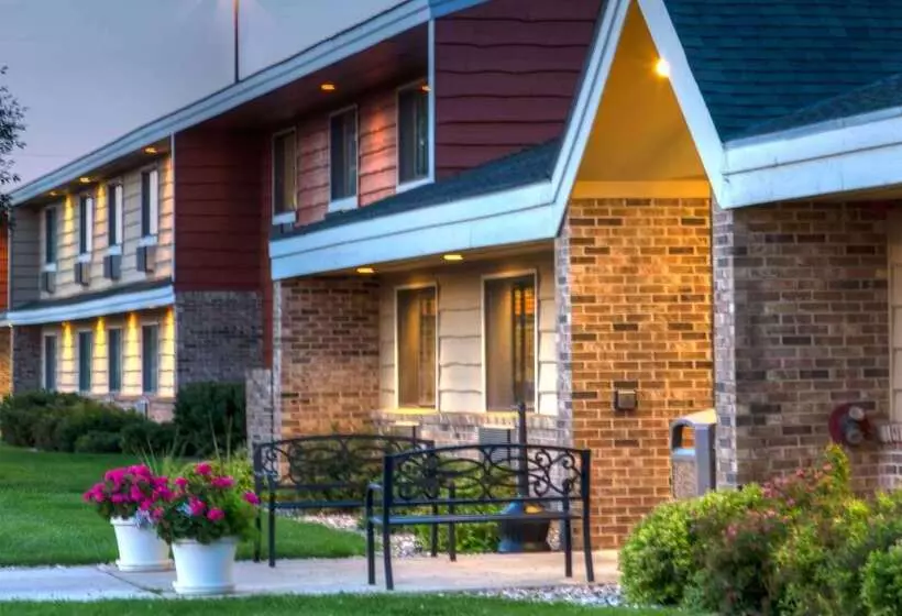 هتل Americinn By Wyndham Worthington