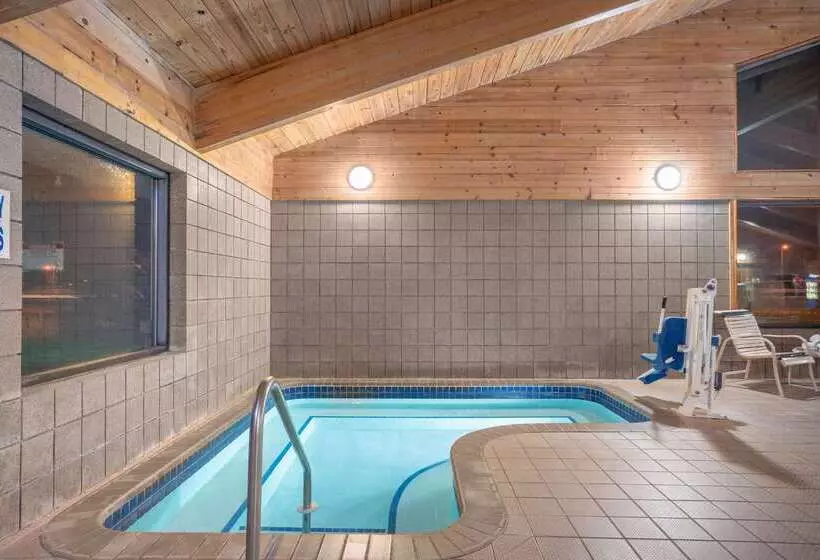 ホテル Baymont By Wyndham Lakeville