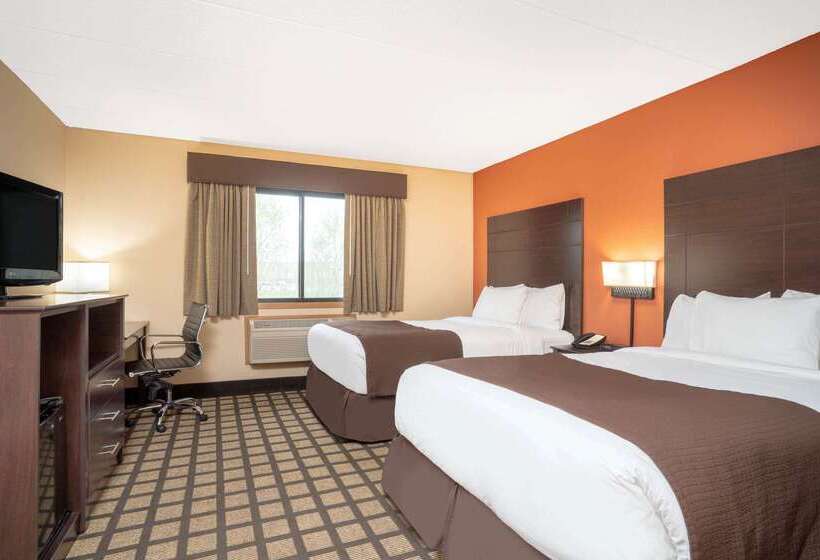 Отель Baymont By Wyndham Lakeville