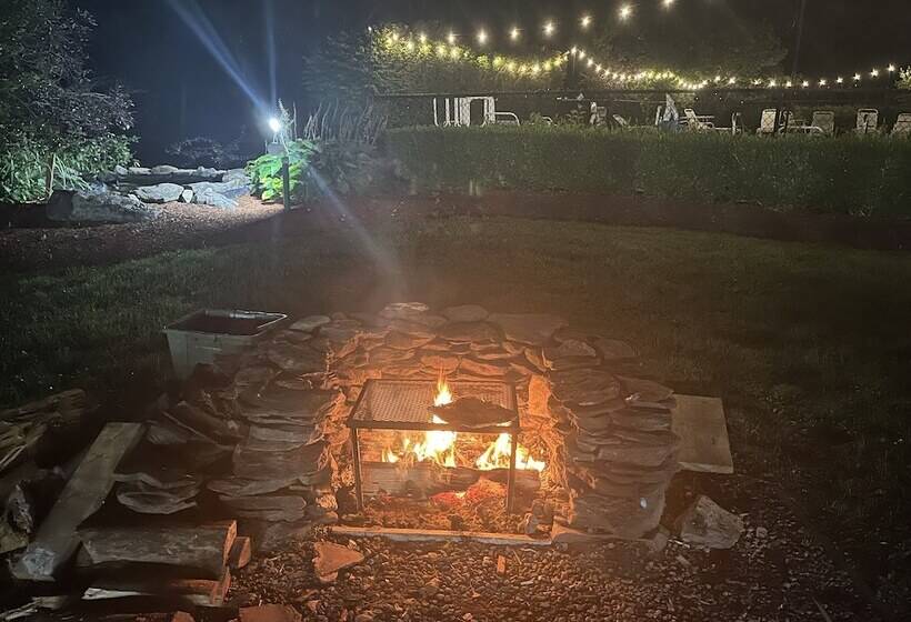 בית מלון כפרי Anchorage Inn Rochester