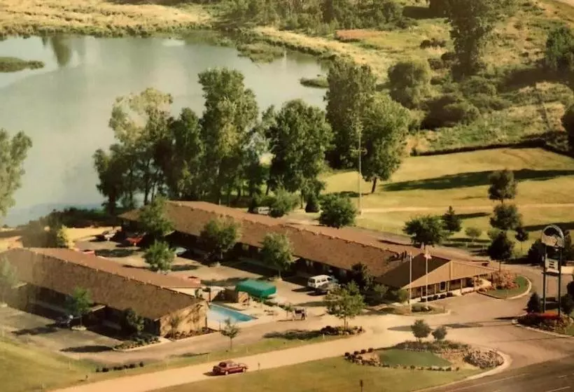 호텔 Arbor Inn Of Historic Marshall