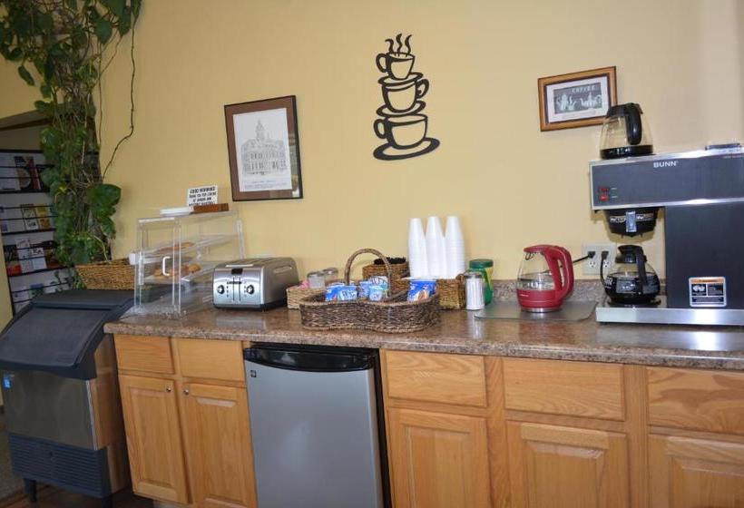 Otel Arbor Inn Of Historic Marshall