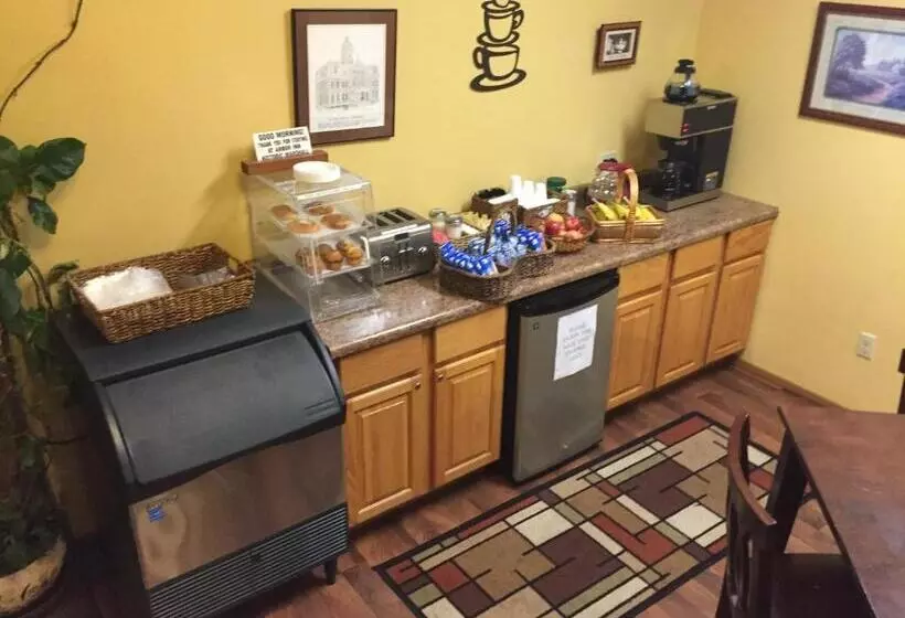 호텔 Arbor Inn Of Historic Marshall