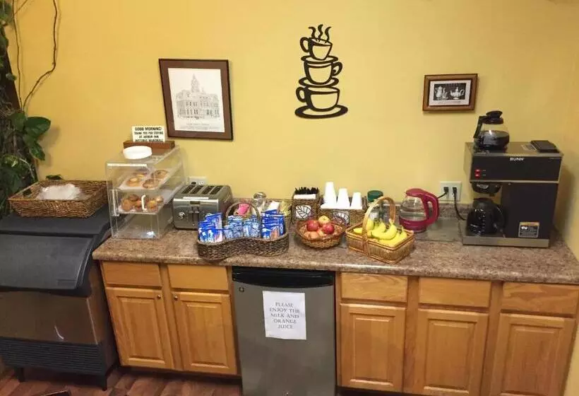 호텔 Arbor Inn Of Historic Marshall