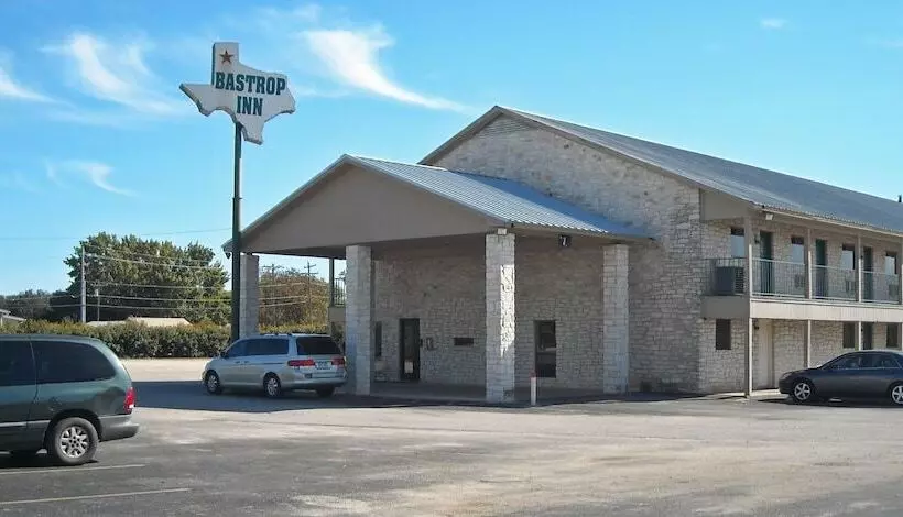 호텔 Bastrop Inn