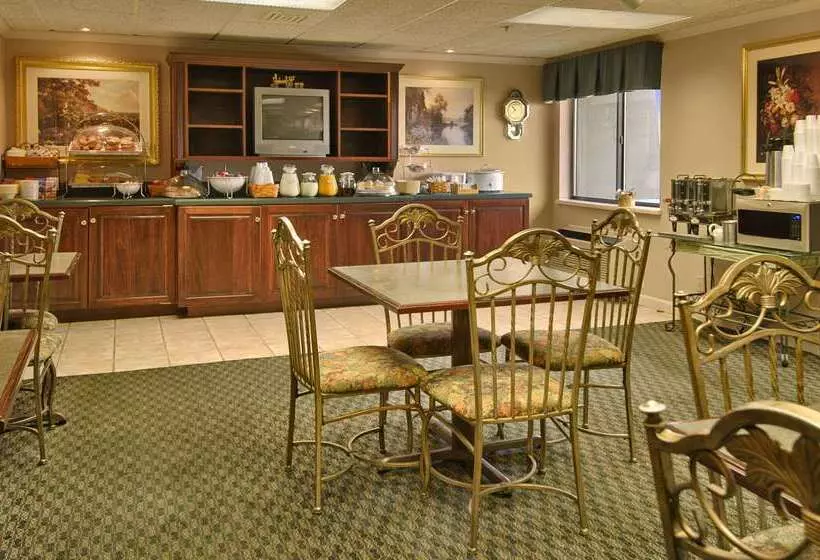 ホテル Baymont By Wyndham Corydon