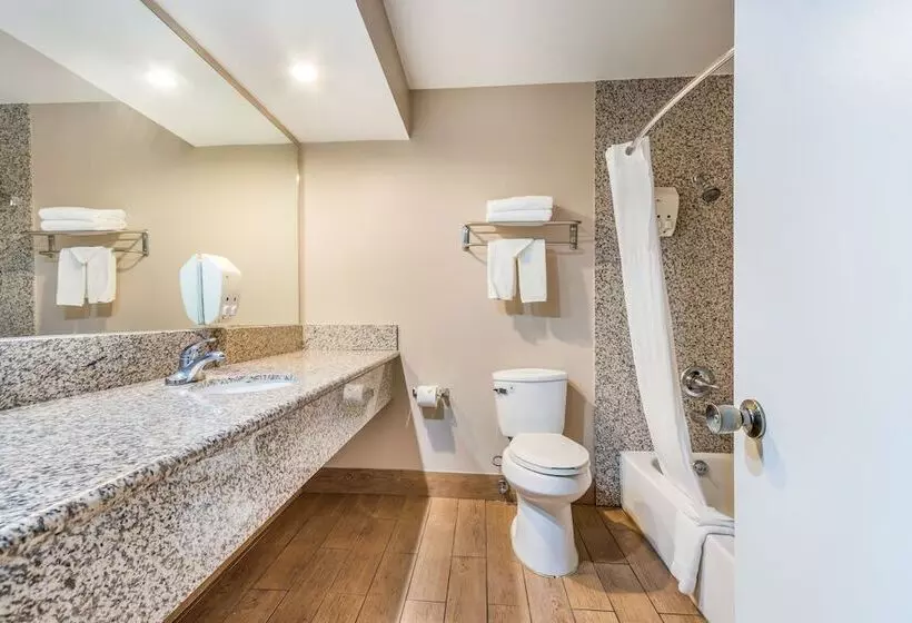 Отель Hacienda At Ontario Ranch