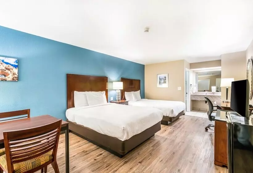 Отель Hacienda At Ontario Ranch