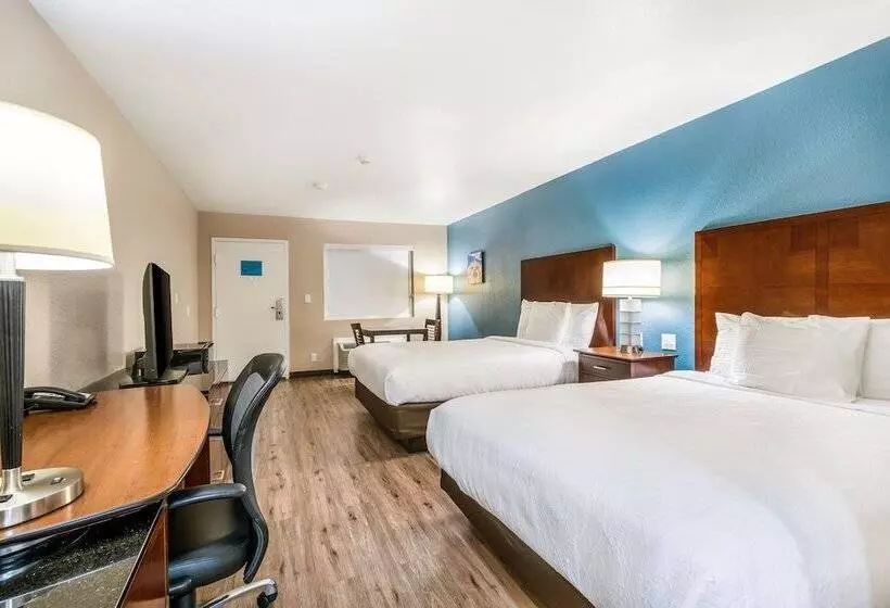 Отель Hacienda At Ontario Ranch