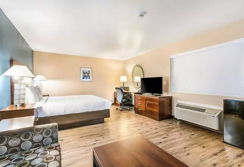 Отель Hacienda At Ontario Ranch