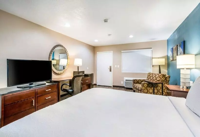 Отель Hacienda At Ontario Ranch