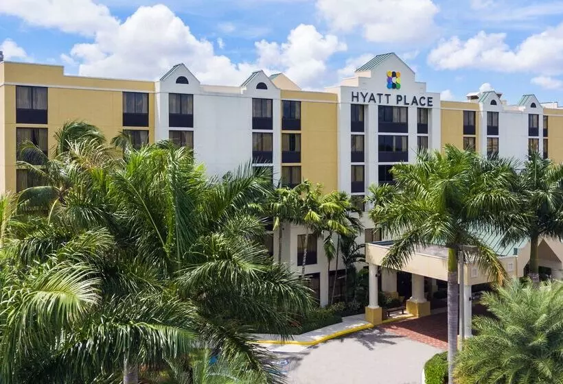Отель Hyatt Place Fort Lauderdale Cruise Port & Convention Center