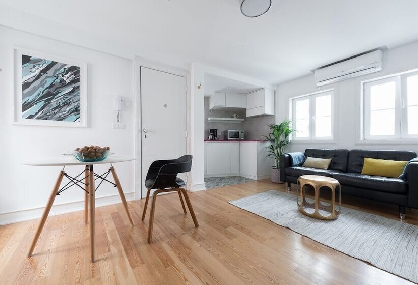 Almamater Lisbon Apartments