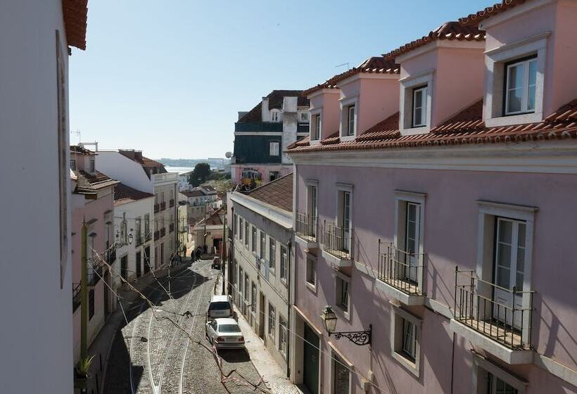 Almamater Lisbon Apartments