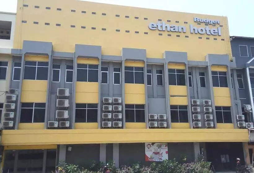 Ethan Hotel Cilincing Plaza