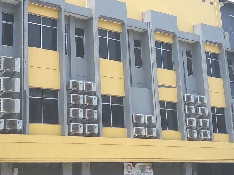 Ethan Hotel Cilincing Plaza