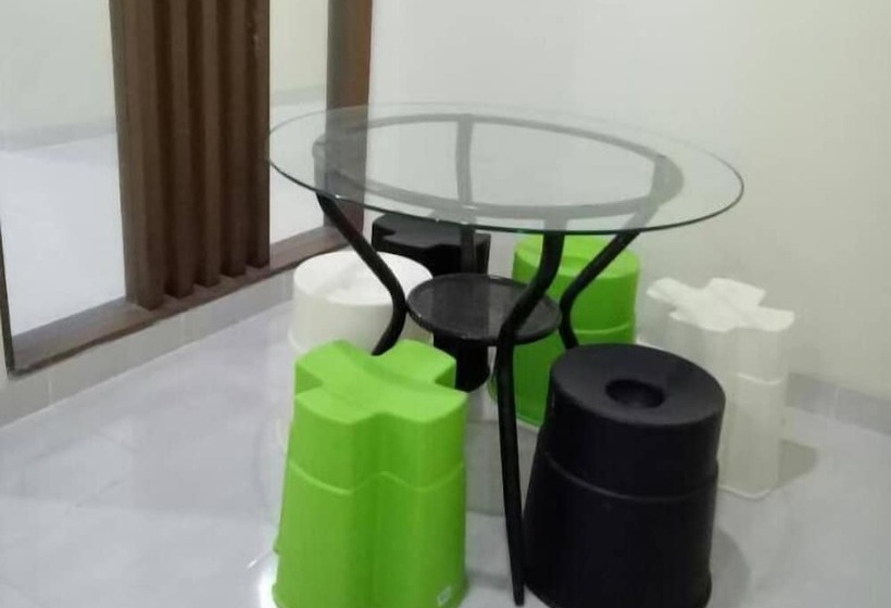 Ethan Hotel Cilincing Plaza