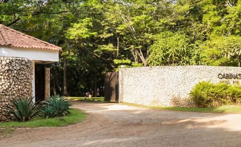 Hotelli Cabinas Las Olas