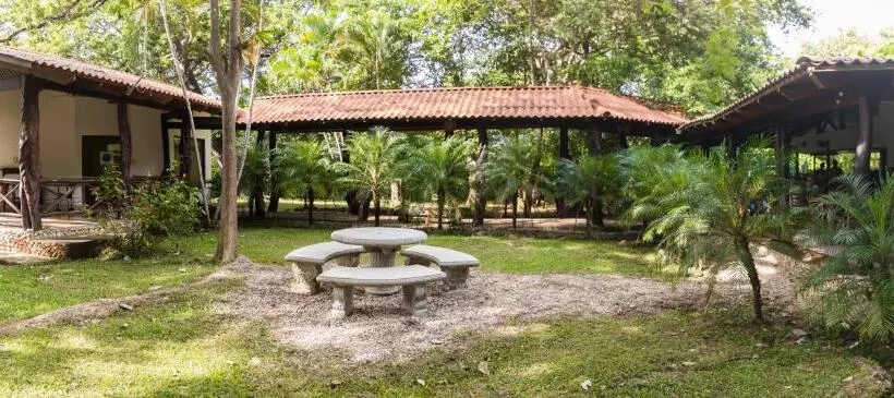 Hotelli Cabinas Las Olas