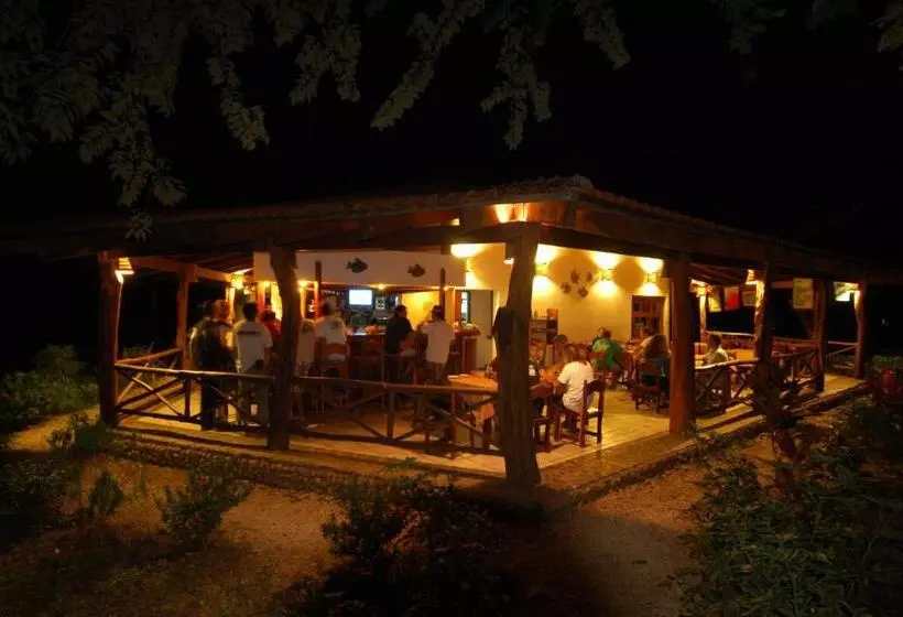Hotelli Cabinas Las Olas