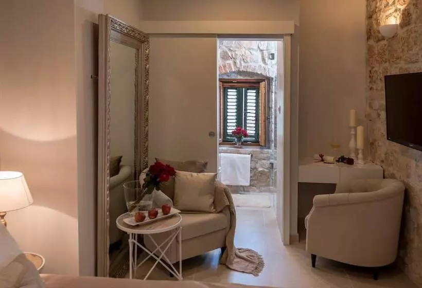 Hotel Jupiter Lux Rooms