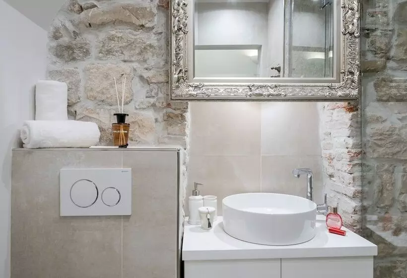 Hotel Jupiter Lux Rooms