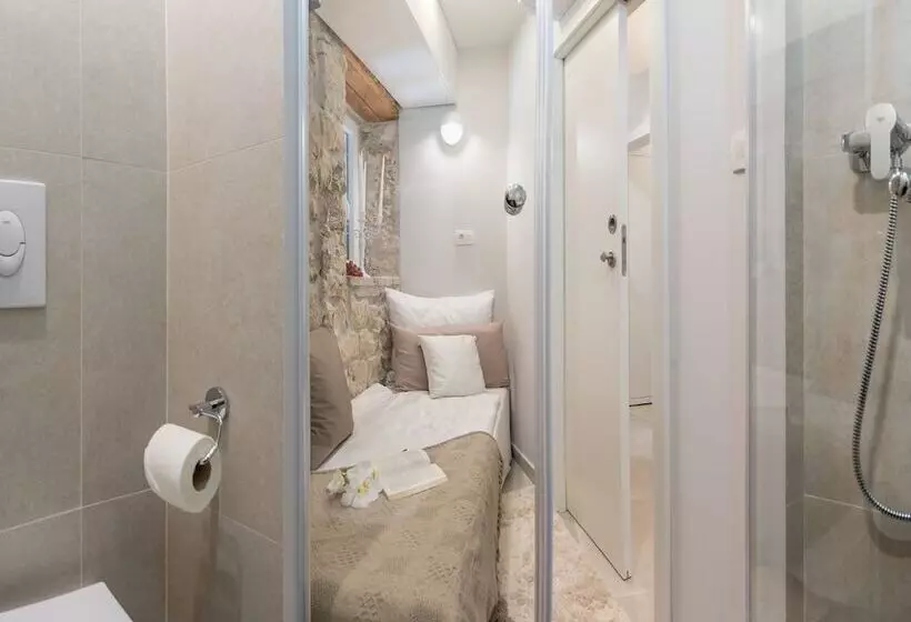 Hotel Jupiter Lux Rooms
