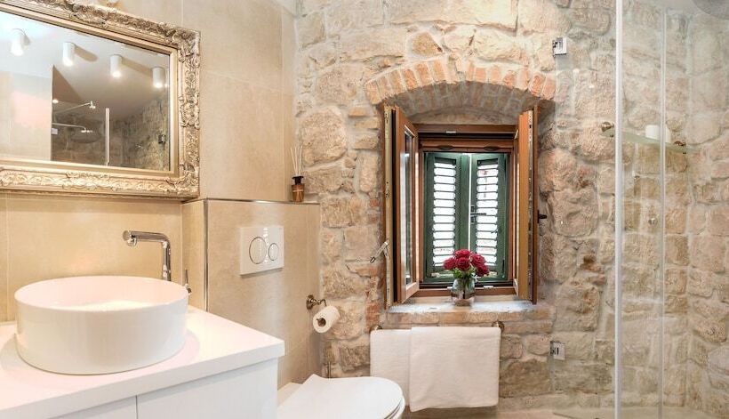 Hotel Jupiter Lux Rooms