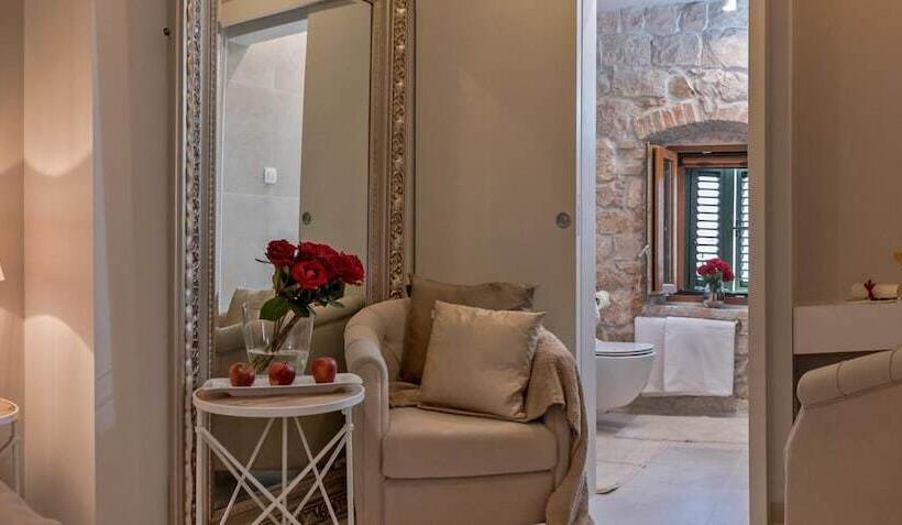 Hotel Jupiter Lux Rooms