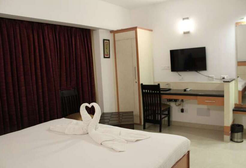 酒店 Karpagam International