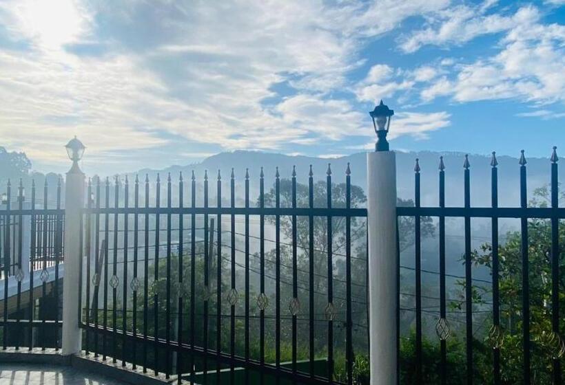 בית מלון כפרי Villa Di Sara