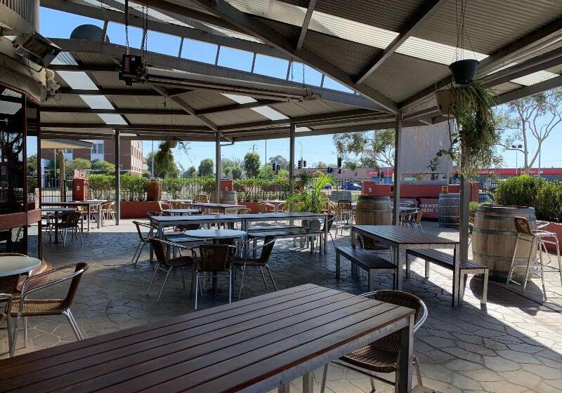 모텔 Northside Hotel Albury