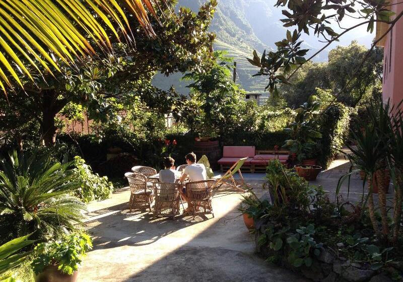 Пансион Madeira Surf Lodge