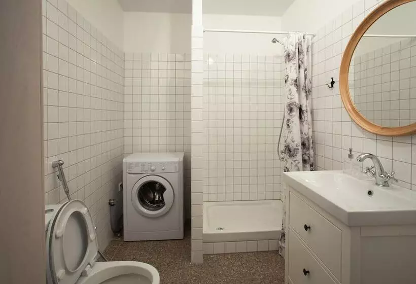 Lomakeskus Tsarstvo Korolevstvo