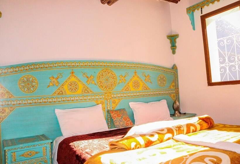 Roches Aremd   Hostel