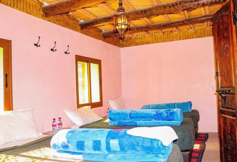 Roches Aremd   Hostel